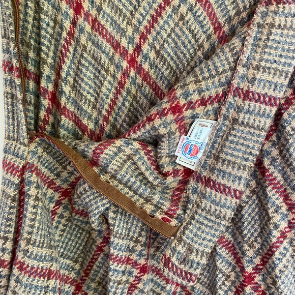 Vintage 60s plaid wool accordion skirt - Picture 3 of 4